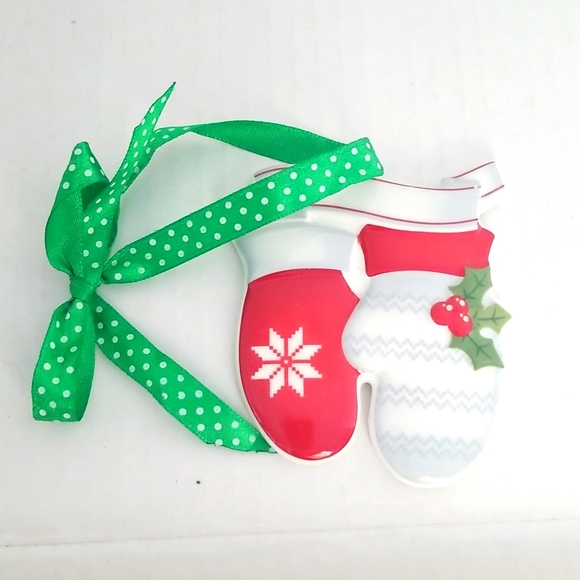 Avon Mittens Christmas Hanging Ornament - Picture 2 of 4
